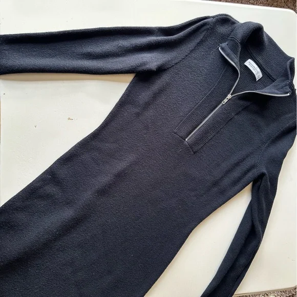 Abercrombie & Fitch Black knee-length zip up sweater dress with mock neck - Picture 3 of 14